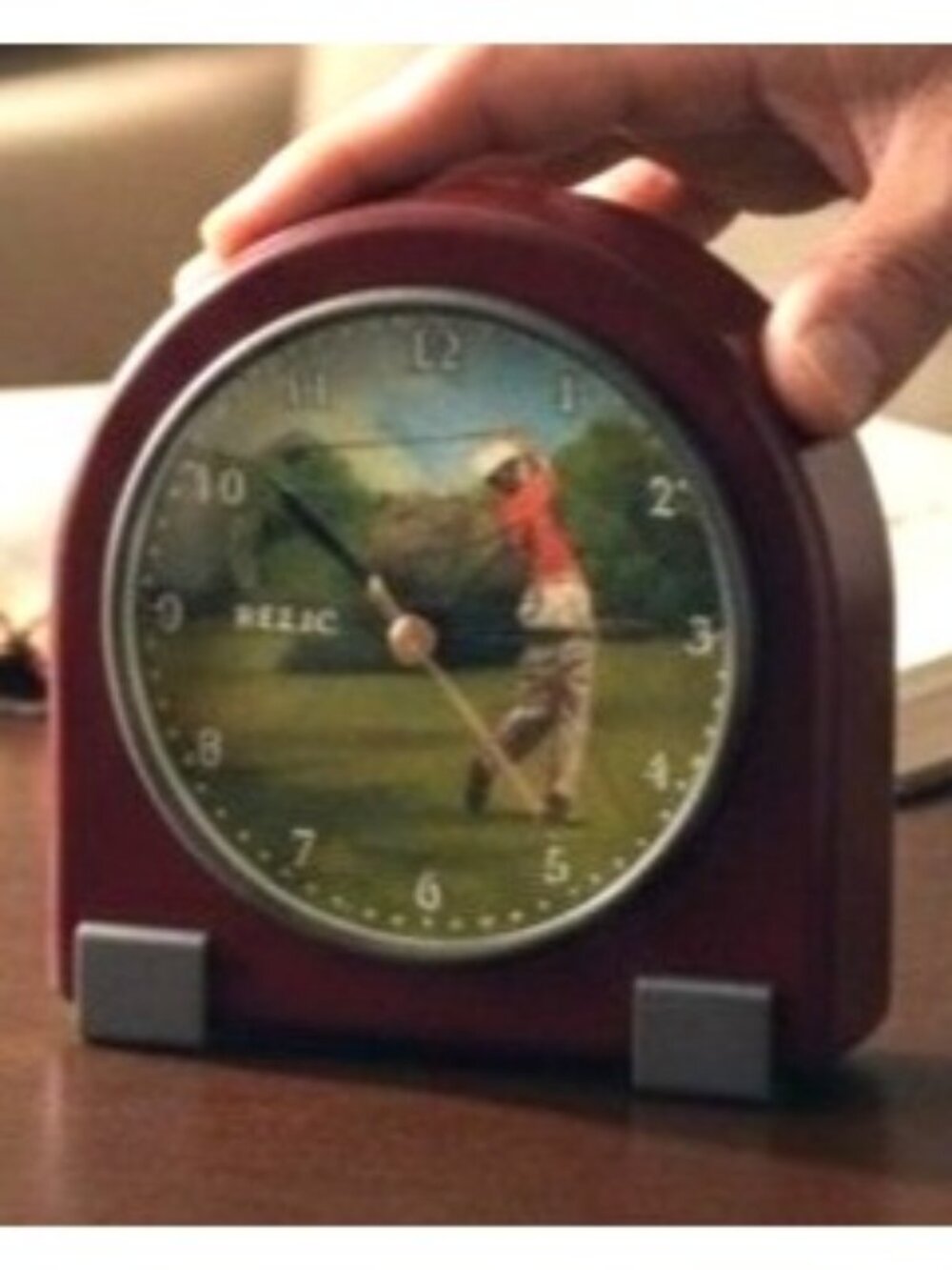 Vintage Relic Golf-Themed Desk Clock Mahogany Finish And Swinging Golfer Design